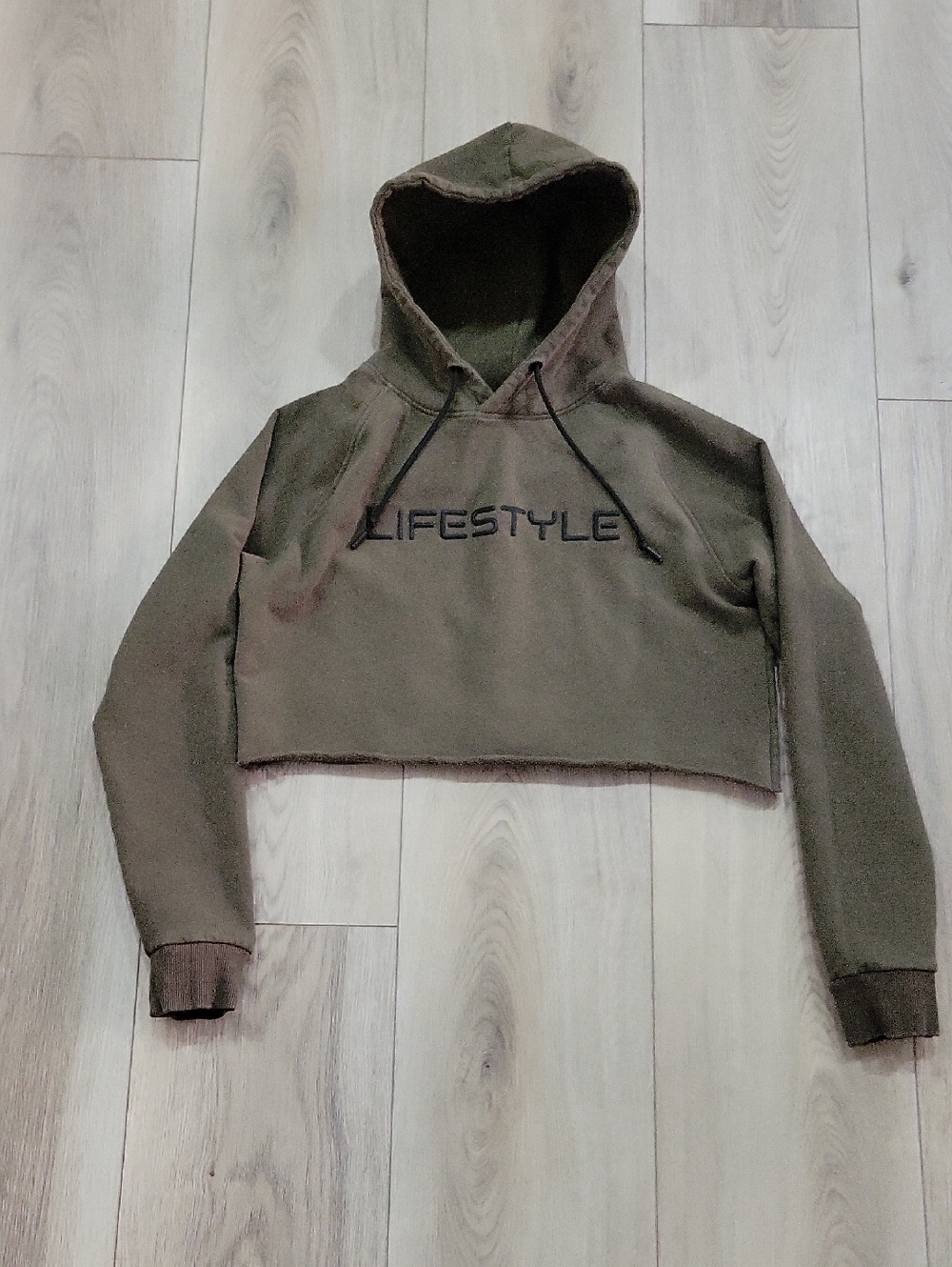 Lifestyle Cropped Hoodie - Olive